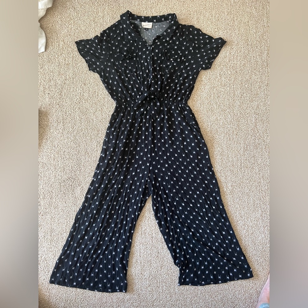 Size L wide leg jumpsuit.